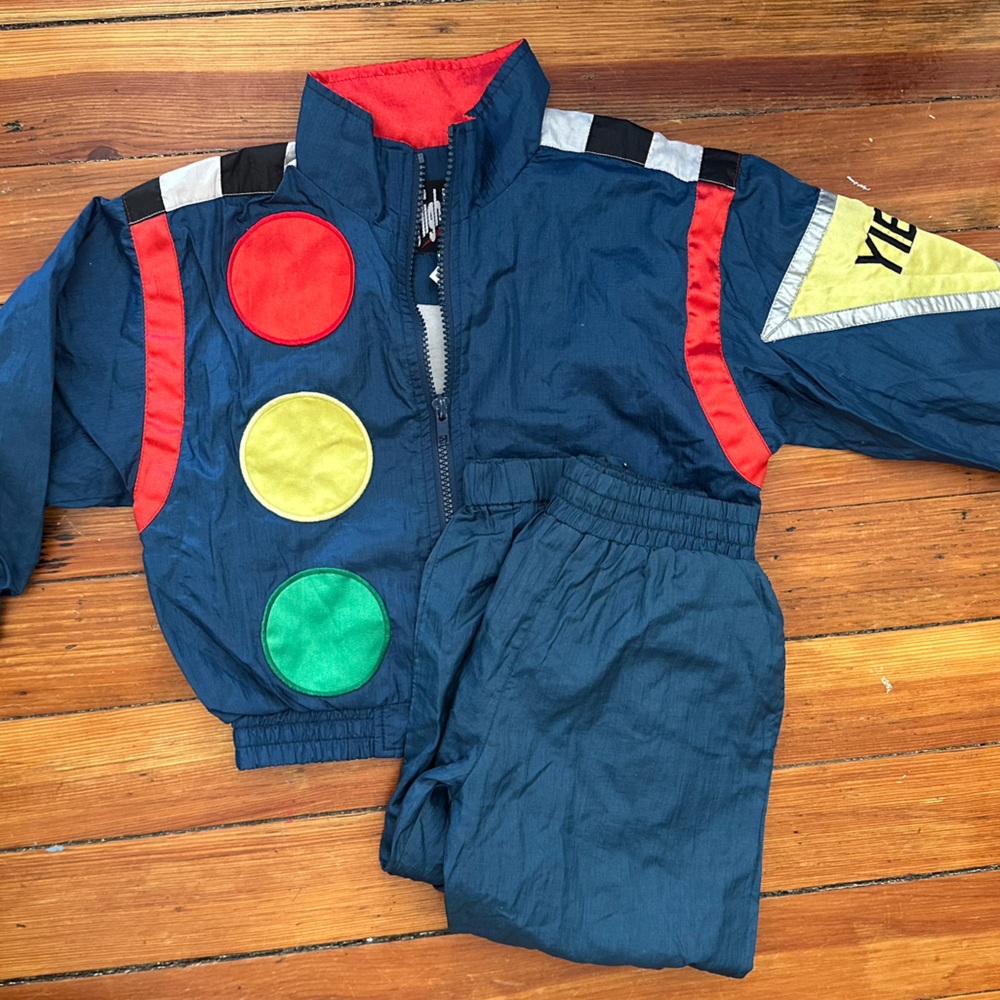 Retro Windbreaker Set - 90’s Traffic Motif - 3T